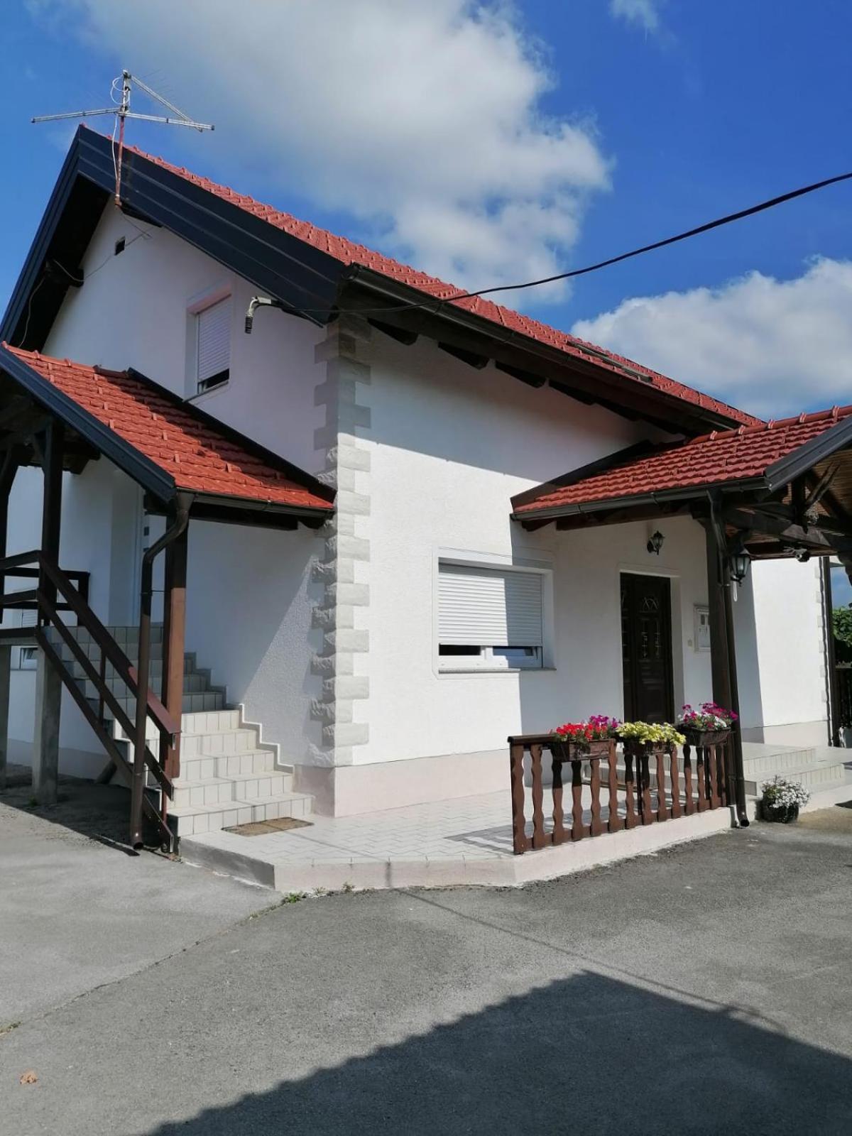 House Viktoria Hotel Seliste Dreznicko Exterior foto