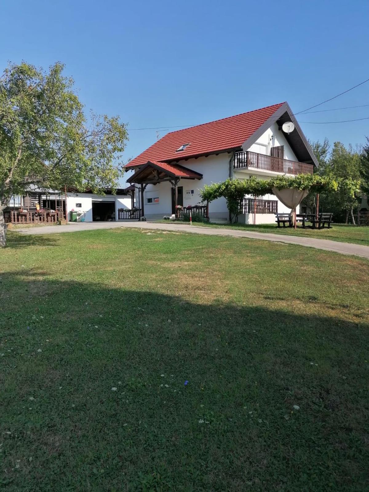 House Viktoria Hotel Seliste Dreznicko Exterior foto